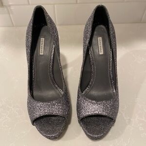 Vera Wang Women's Black Peep Toe Heels